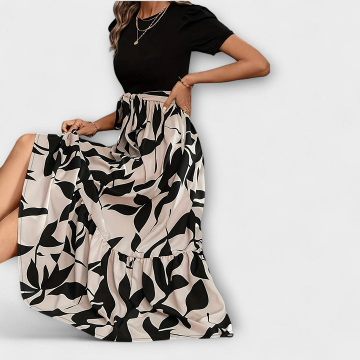 Luna - Blomsterprint Sommerkjole med Rund Hals