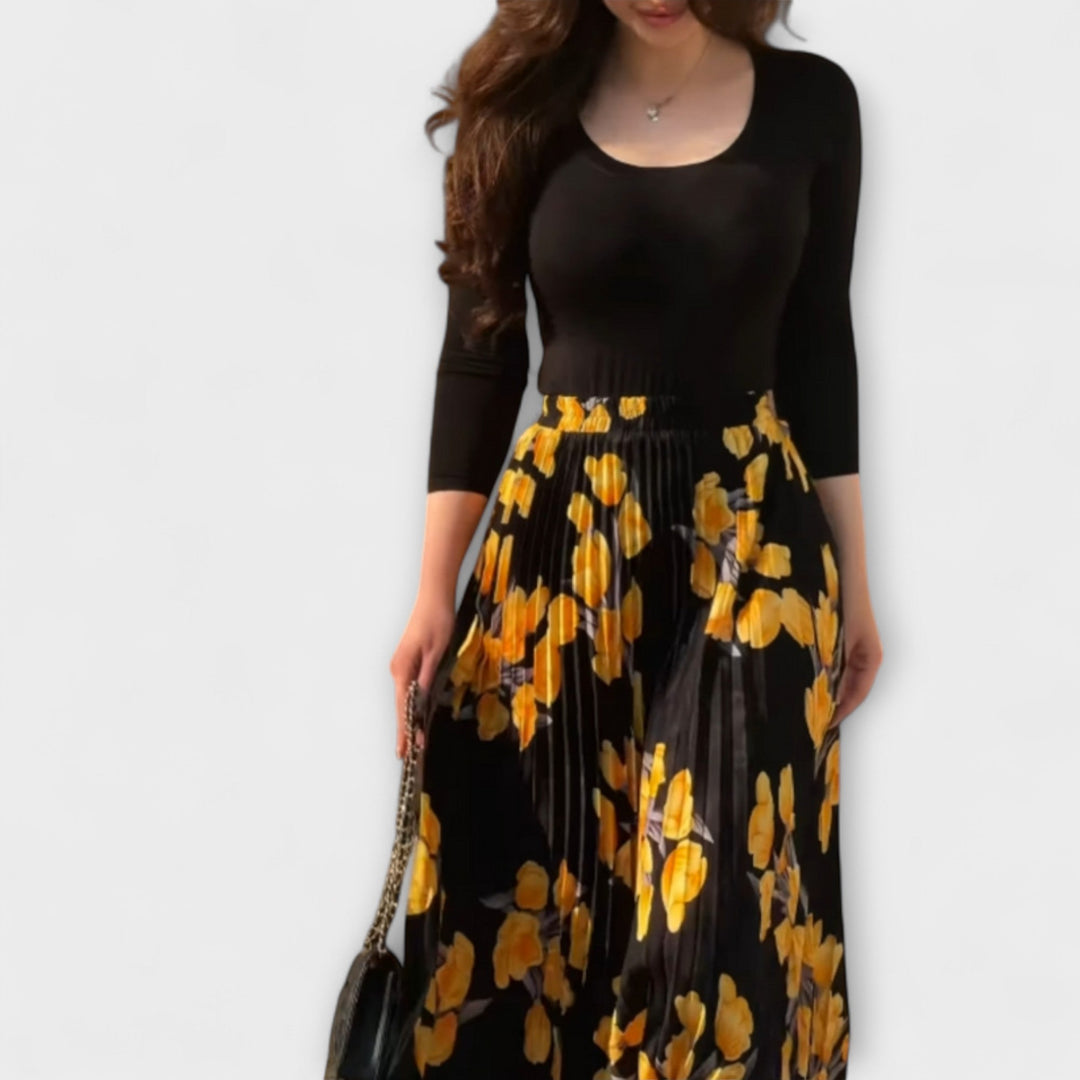 Violette - Sæt med Faldskørt og Top