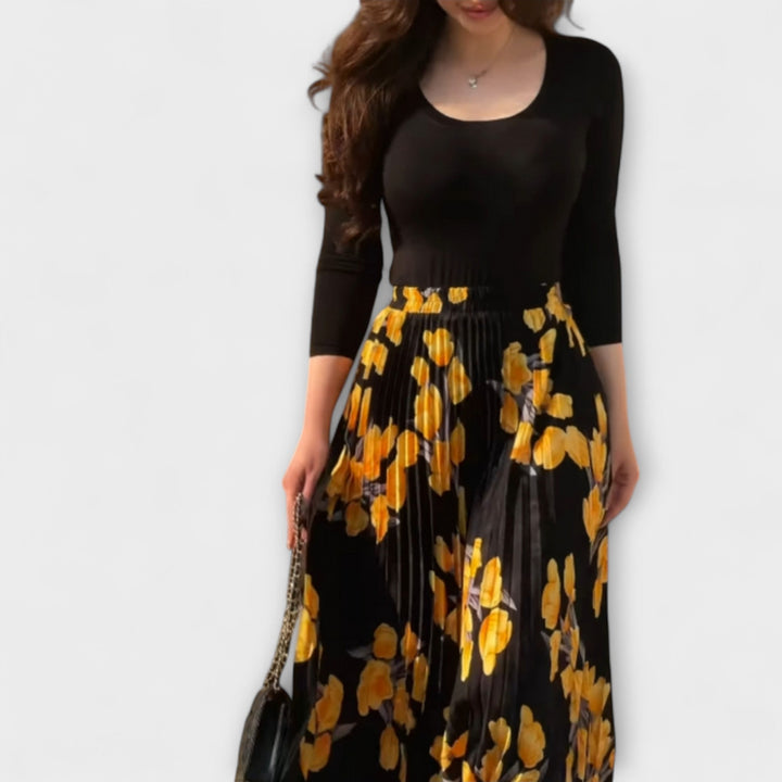 Violette - Sæt med Faldskørt og Top