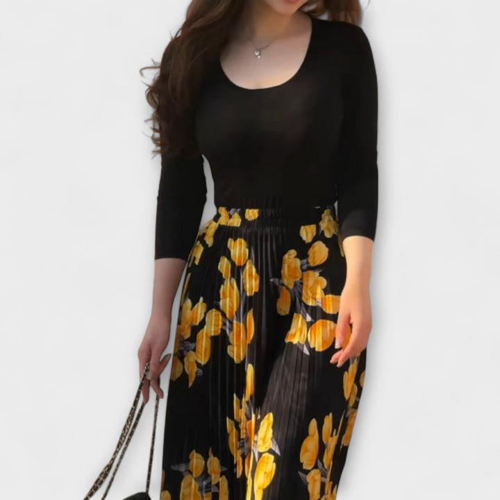 Violette - Sæt med Faldskørt og Top