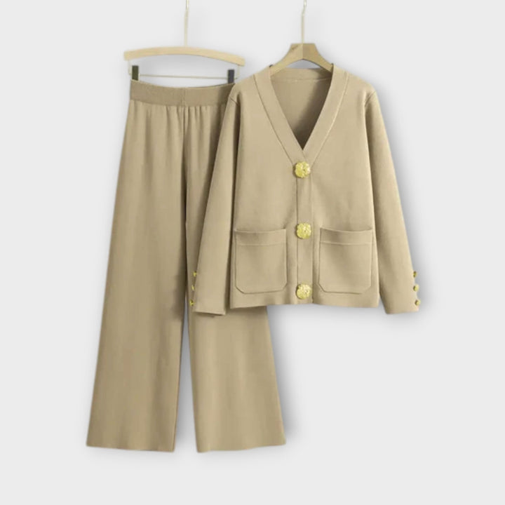 Angela - Chic Ensemble