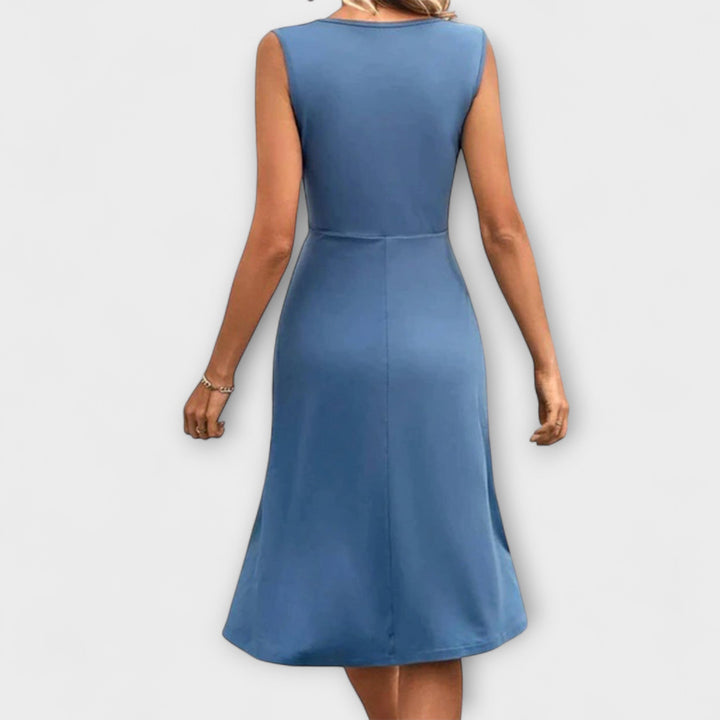 Lina - Sommerkjole med V-hals