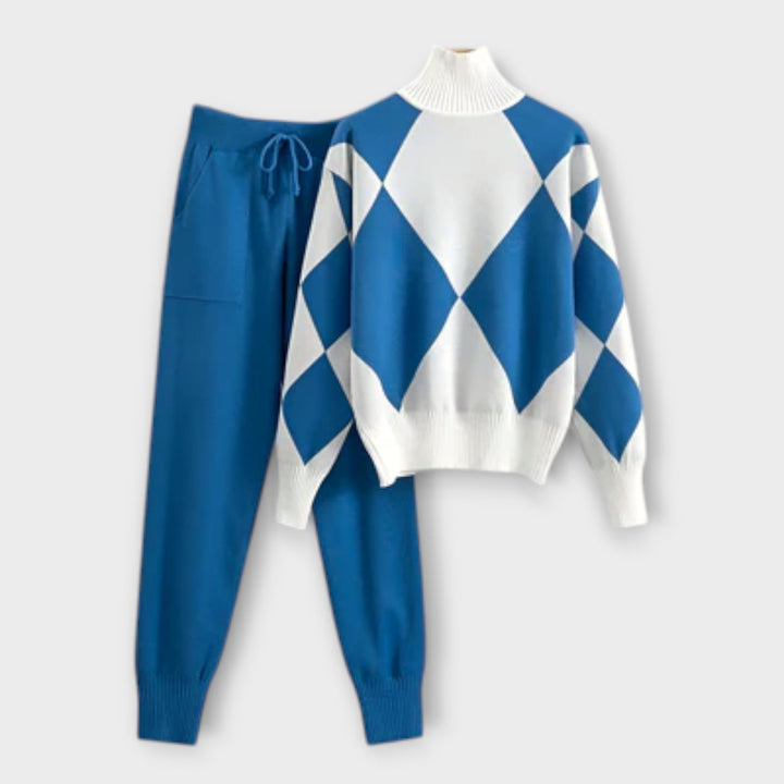 Laura - Chic Ensemble