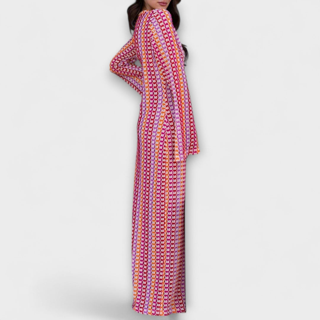 Elina – Maxikjole med V-hals og sommerlig atmosfære