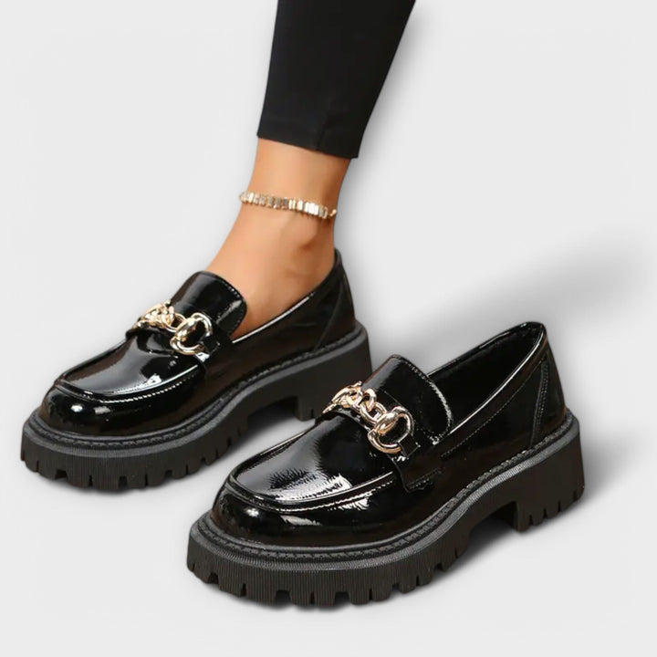 Chic Plateau Loafers for Women with Buckle Detail