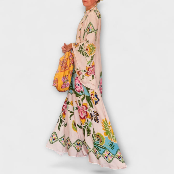 Lisa - Elegant Maxikjole med Blomsterprint og Let, Flydende Design